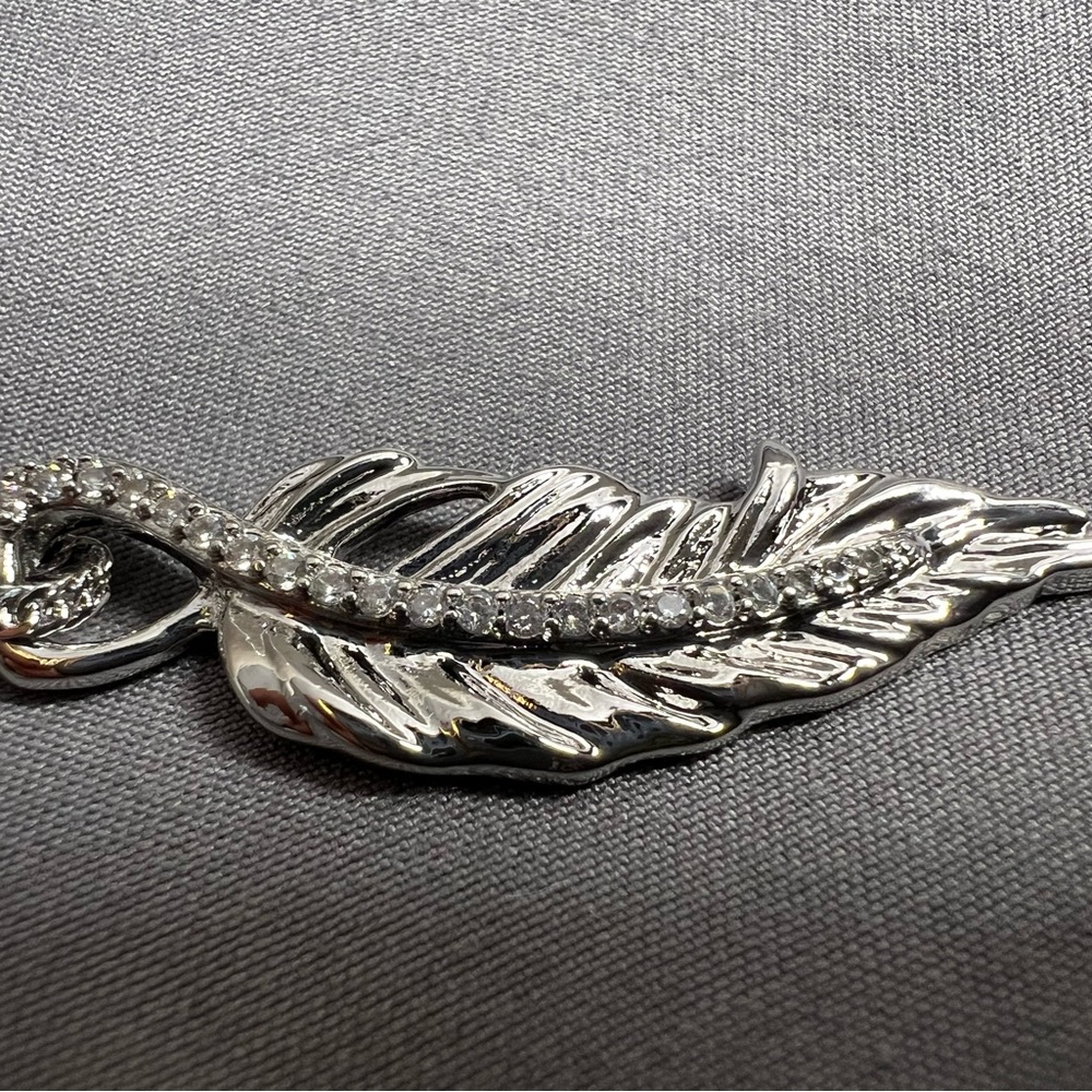 Silver plated Necklace with Feather Pendant & Cubic Zirconia